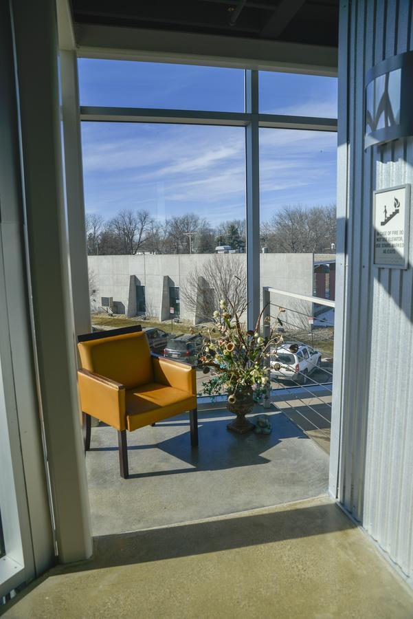 Watercrest Hotel And Conference Center Howard Exteriör bild